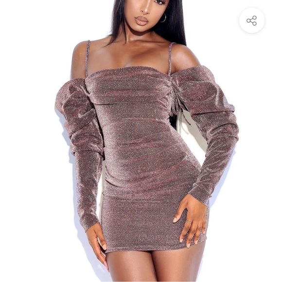 Miss Circle Rose Gold Metallic Puff Sleeve Dress NWT Small - Picture 2 of 4